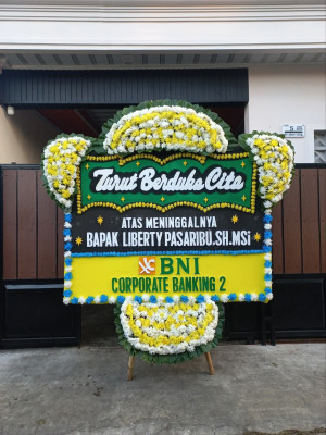 Papan Bunga Duka di Sesnuk